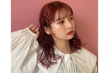 【すみブログ】ワンカラーでレッドカラー～noise  hair(ノイズヘア　大手町店)都間　すみれブログ