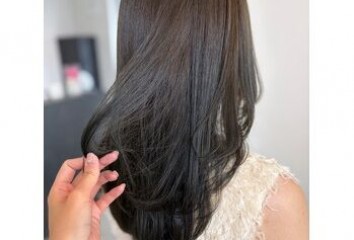 ディープオリーブ×レイヤーカット～Luora(ルオラ　並木店)園山　七彩ブログ