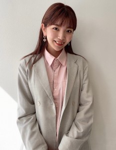 秋本　莉帆