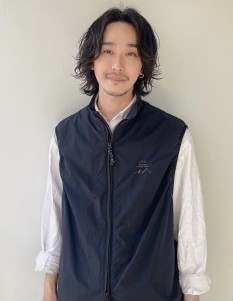 立石　佳史