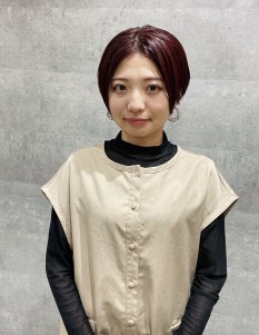 久保　彩奈