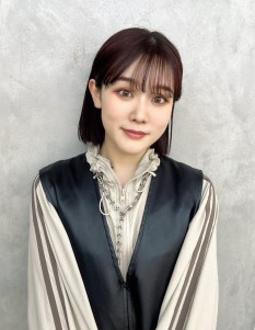 都間　すみれ