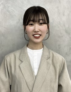 園山　七彩