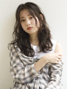 根元パーマでゆるふわﾚｲﾔｰｽﾀｲﾙ